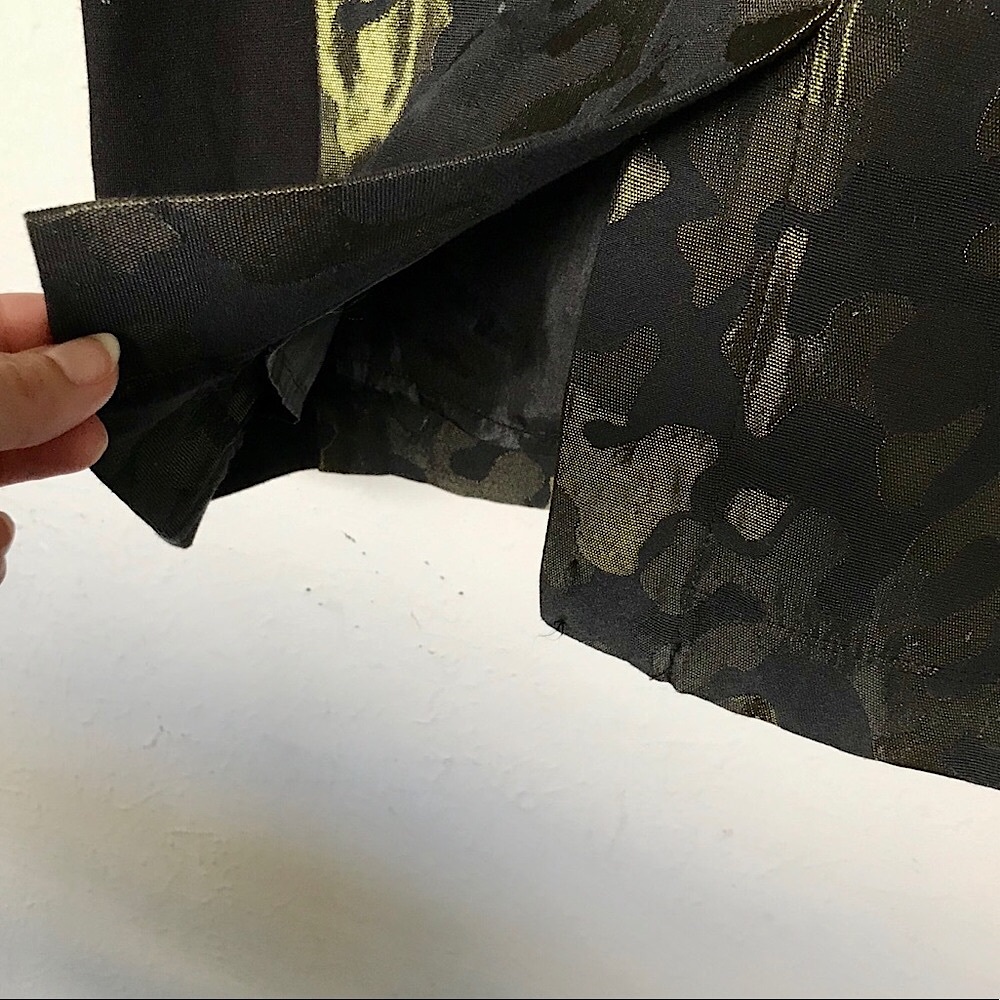 NWT! Philosophy Black & Green Camouflage Print Shimmer Stretch Pencil Skirt, 4 - Picture 6 of 11